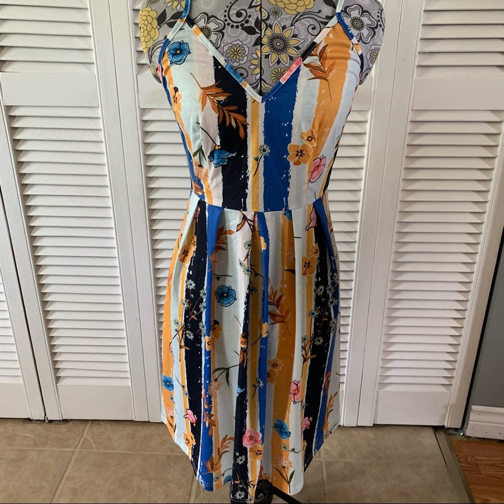 NWT Laishen Summer Dress